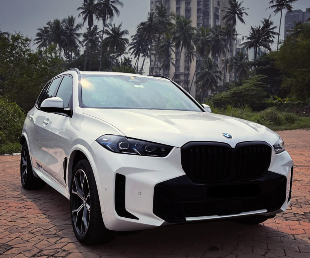 Our 7 Seater - BMW X5 - Dream Flower Travels